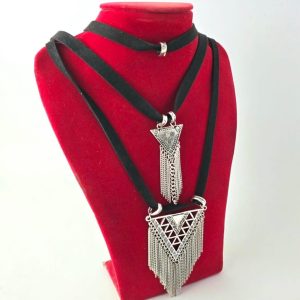 Collar 3 en 1 detalles colgantes triangular