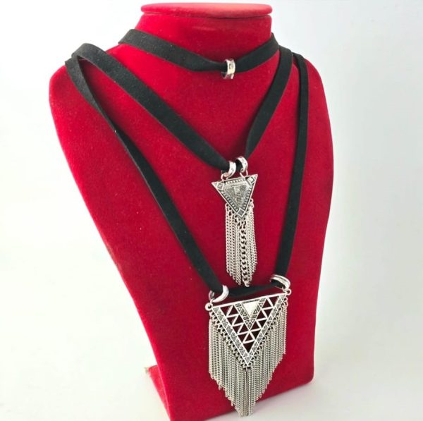 Collar 3 en 1 detalles colgantes triangular