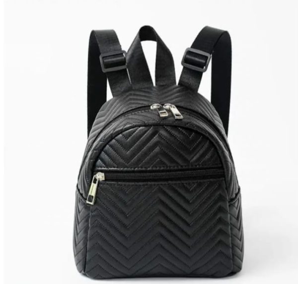 Mochila de Dama con Diseño Acolchado Chevron